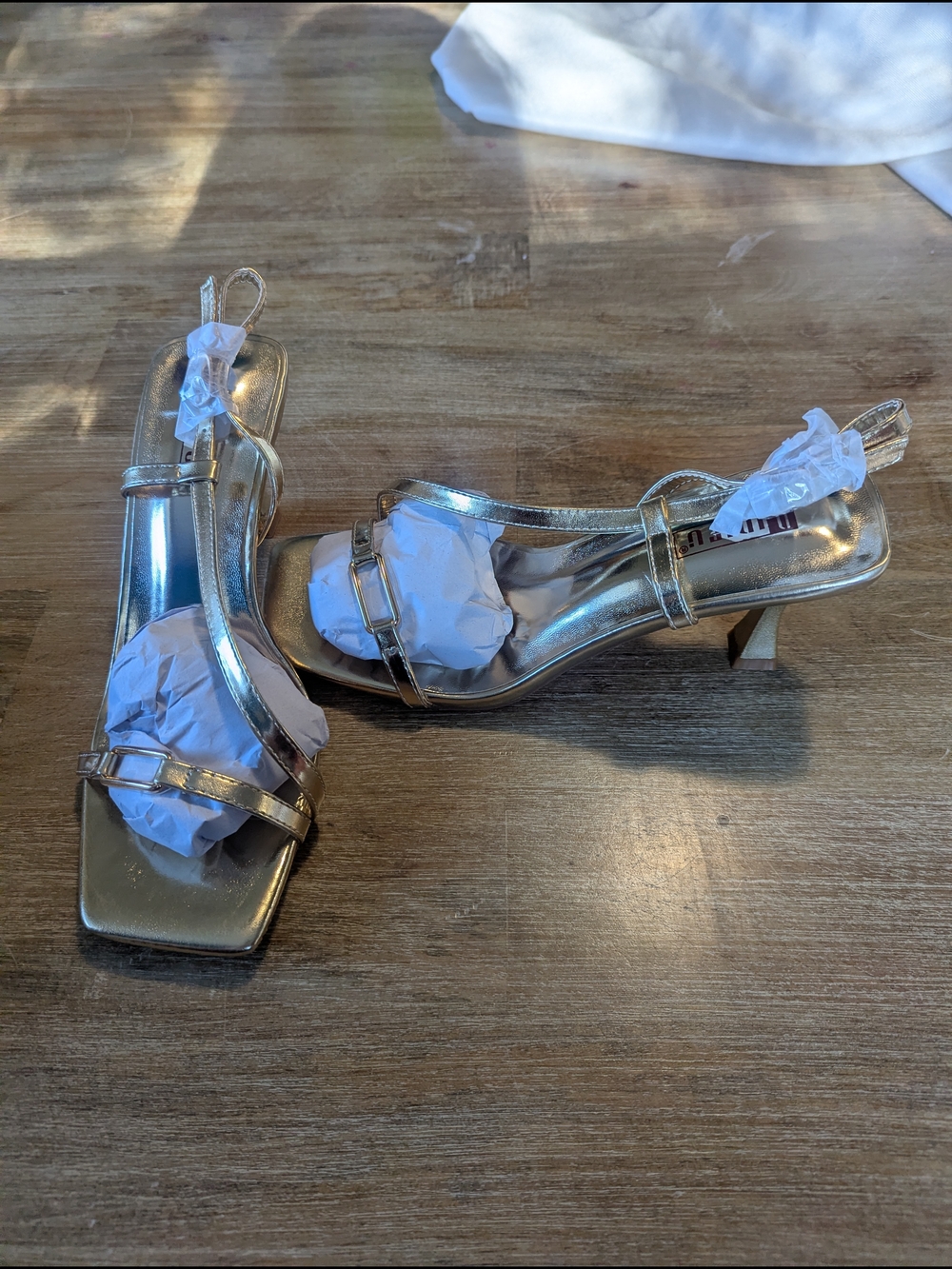 IDIFU Metallic Gold Slingback Kitten-Heel Sandals